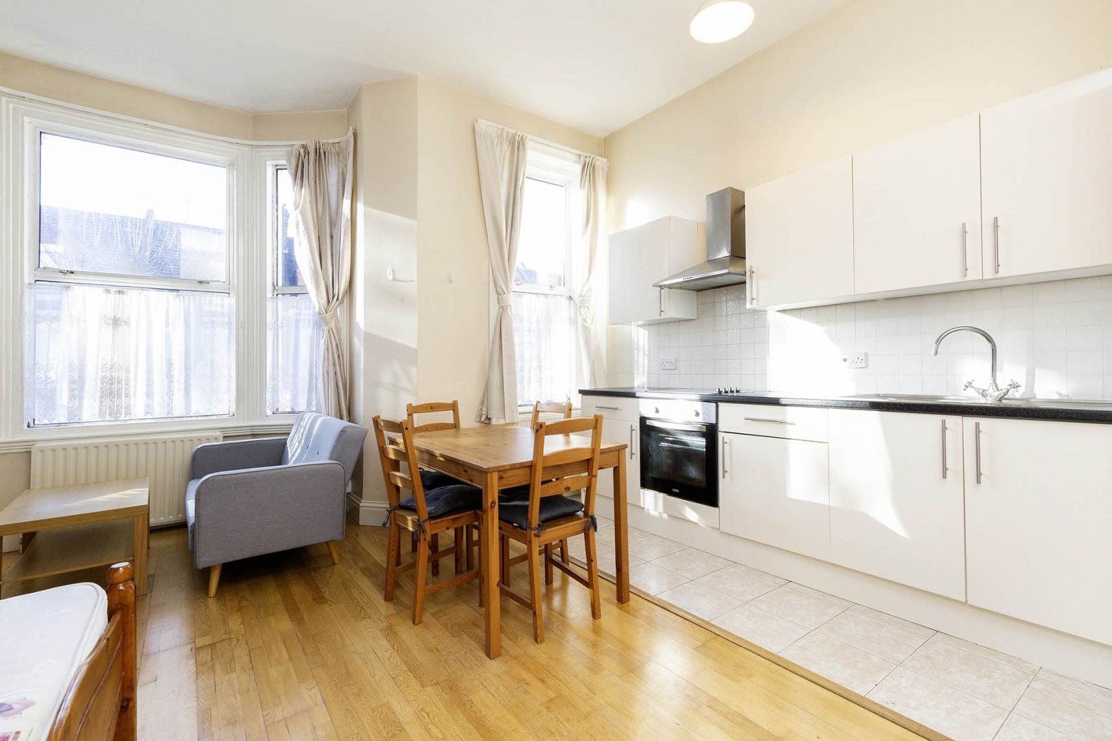 			Studio Apartment, 1 bath, 1 reception Studio			 Callcott Road, KILBURN